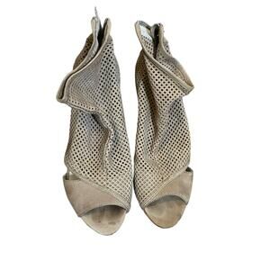 Pelle Moda Perforated Suede Wedge Booties Sz 6
